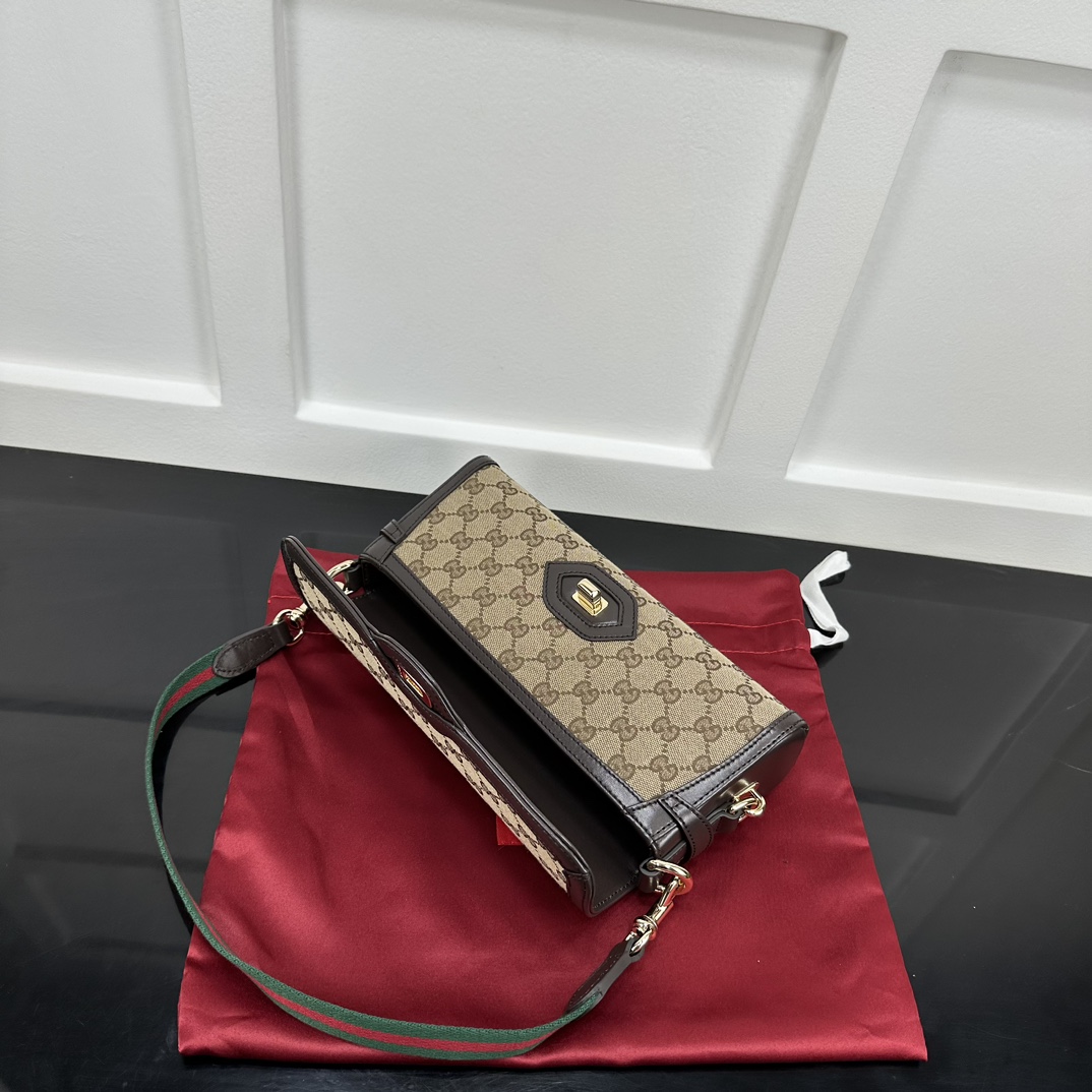 Gucci Satchel Bags